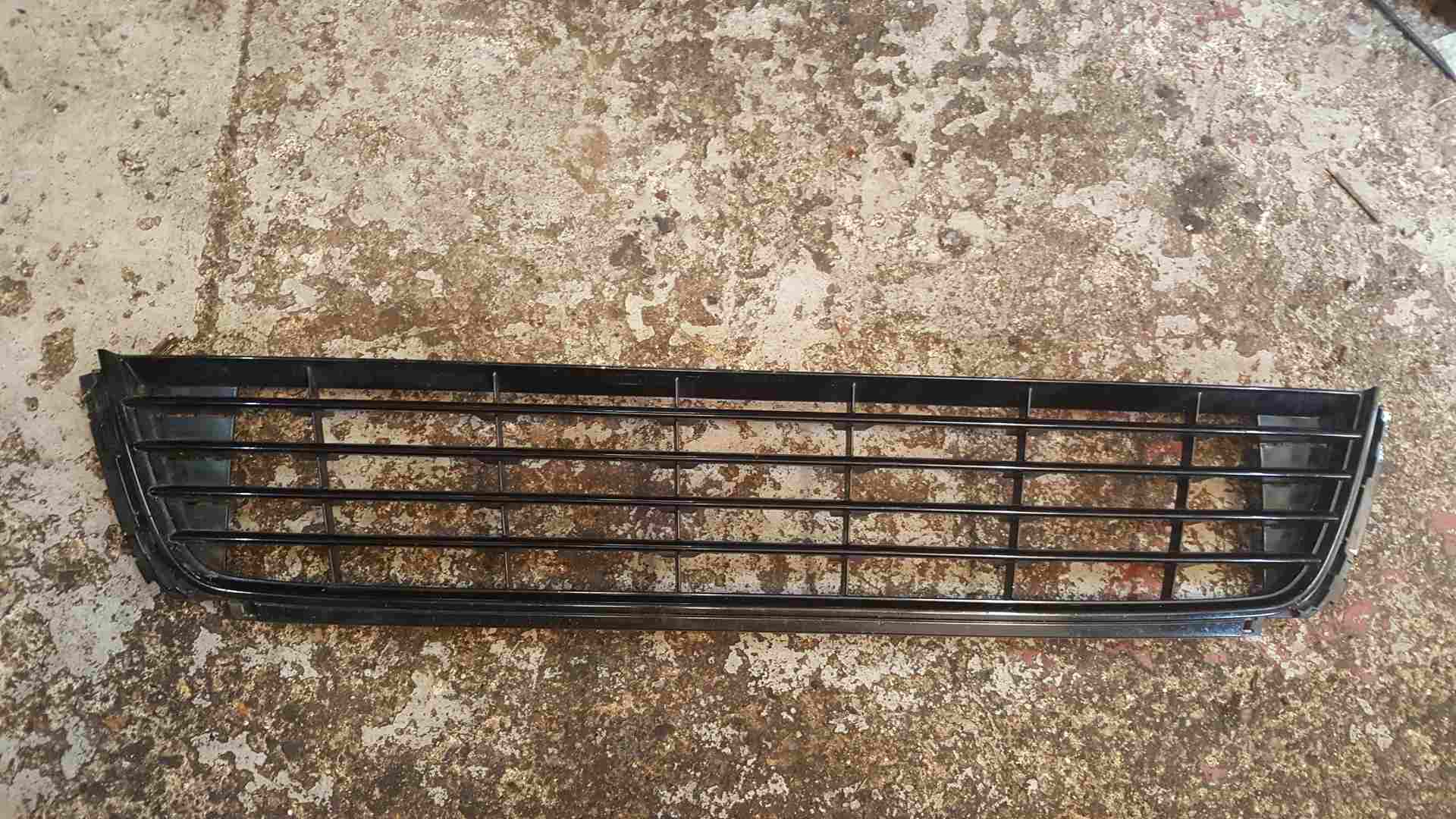 Volkswagen Polo 6C 2014-2017 Lower Bumper Grill 6C0853677j