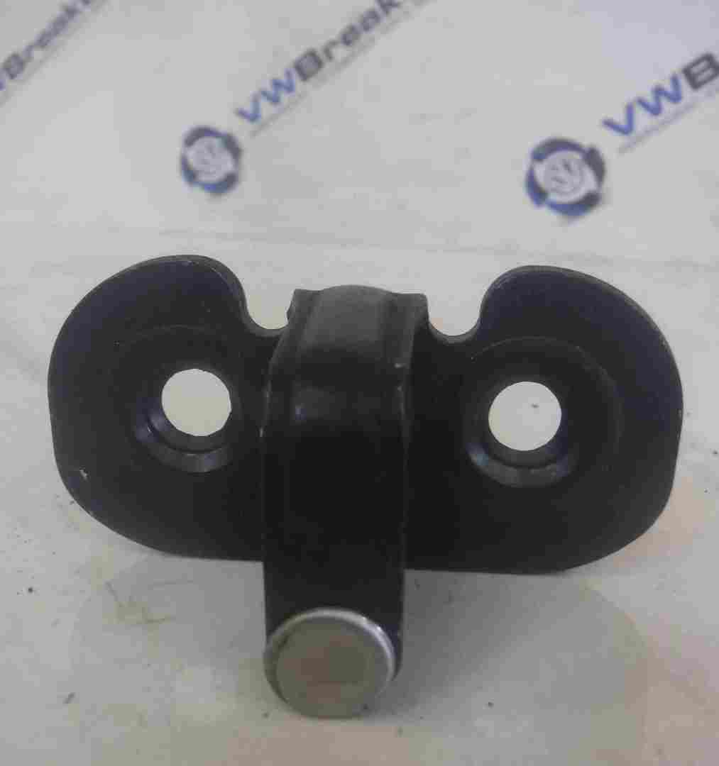 Volkswagen Polo 6C 2014-2017 Rear Boot Lid Catch Striker Pin Plate 6Q6827517B