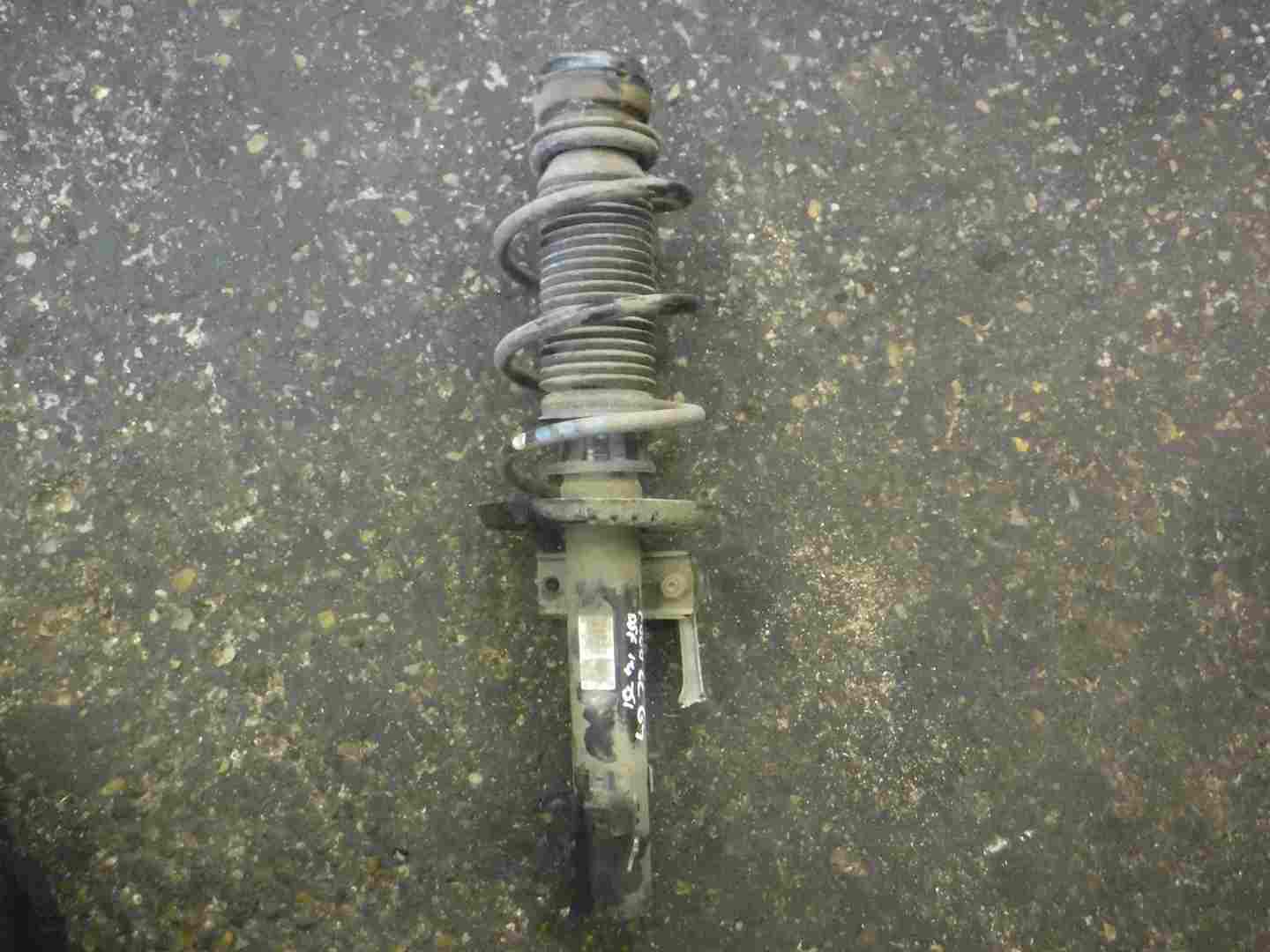 Volkswagen Polo 6C GT 2014-2017 1.4 TSi Drivers OSF Front Spring Shock Leg