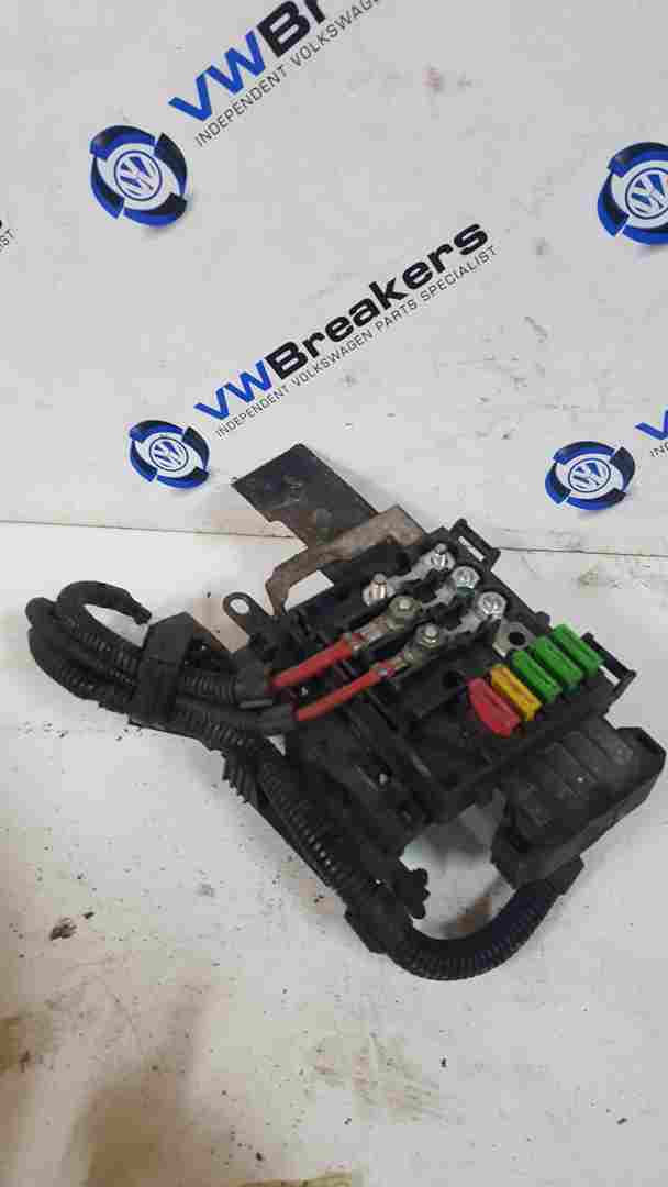 Volkswagen Polo 6N2 1999-2003 1.4 TDI Battery Terminal Fuses