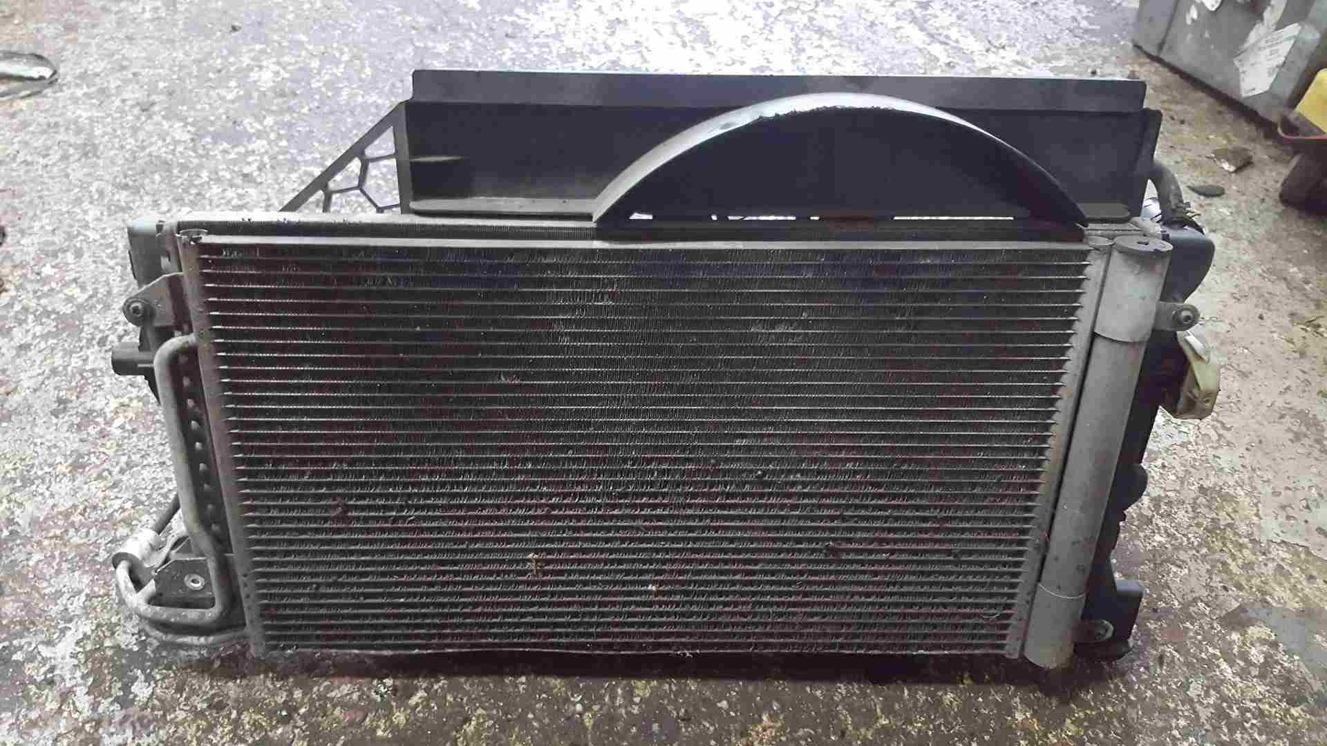 Volkswagen Polo 6R 2009-2014 1.4 Radiator RAD Pack Cooling FAN 6R0820411d
