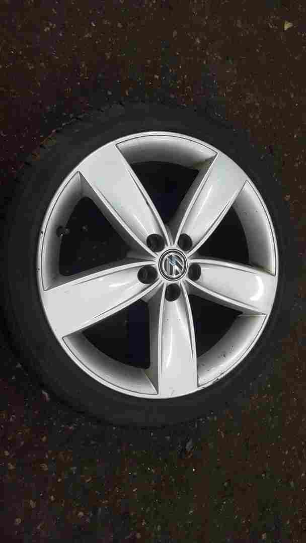 Volkswagen Polo 6R 2009-2014 Alloy Wheel 6R0601025a 215 40 17 4/5 4mm