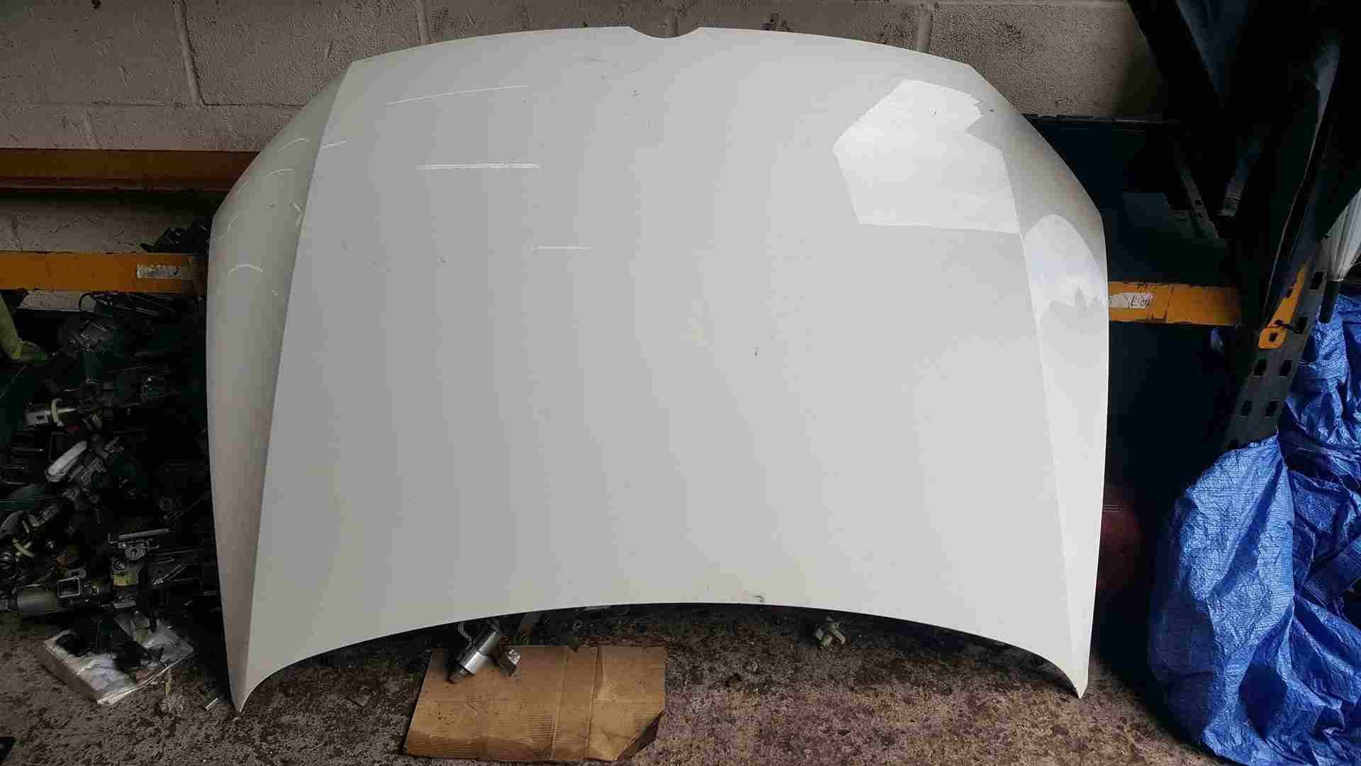Volkswagen Polo 6R 2009-2014 Front Bonnet White Lb9a Small Damage