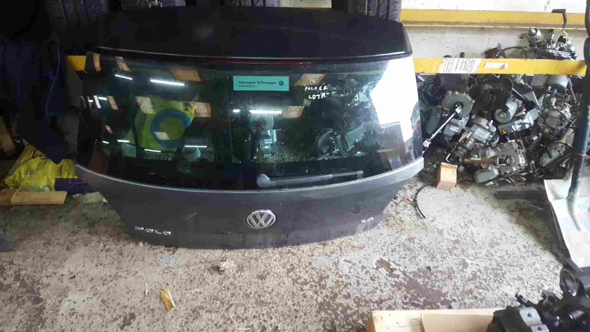 Volkswagen Polo 6R 2009-2014 Rear Tailgate Boot Grey spolier Ld7r 