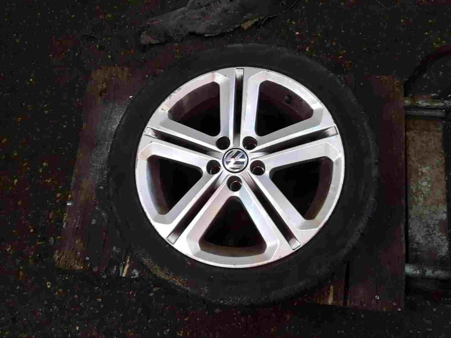 Volkswagen Polo 6R 2009-2014 rline Alloy Wheel 16Inch 6R0601025t 4/5