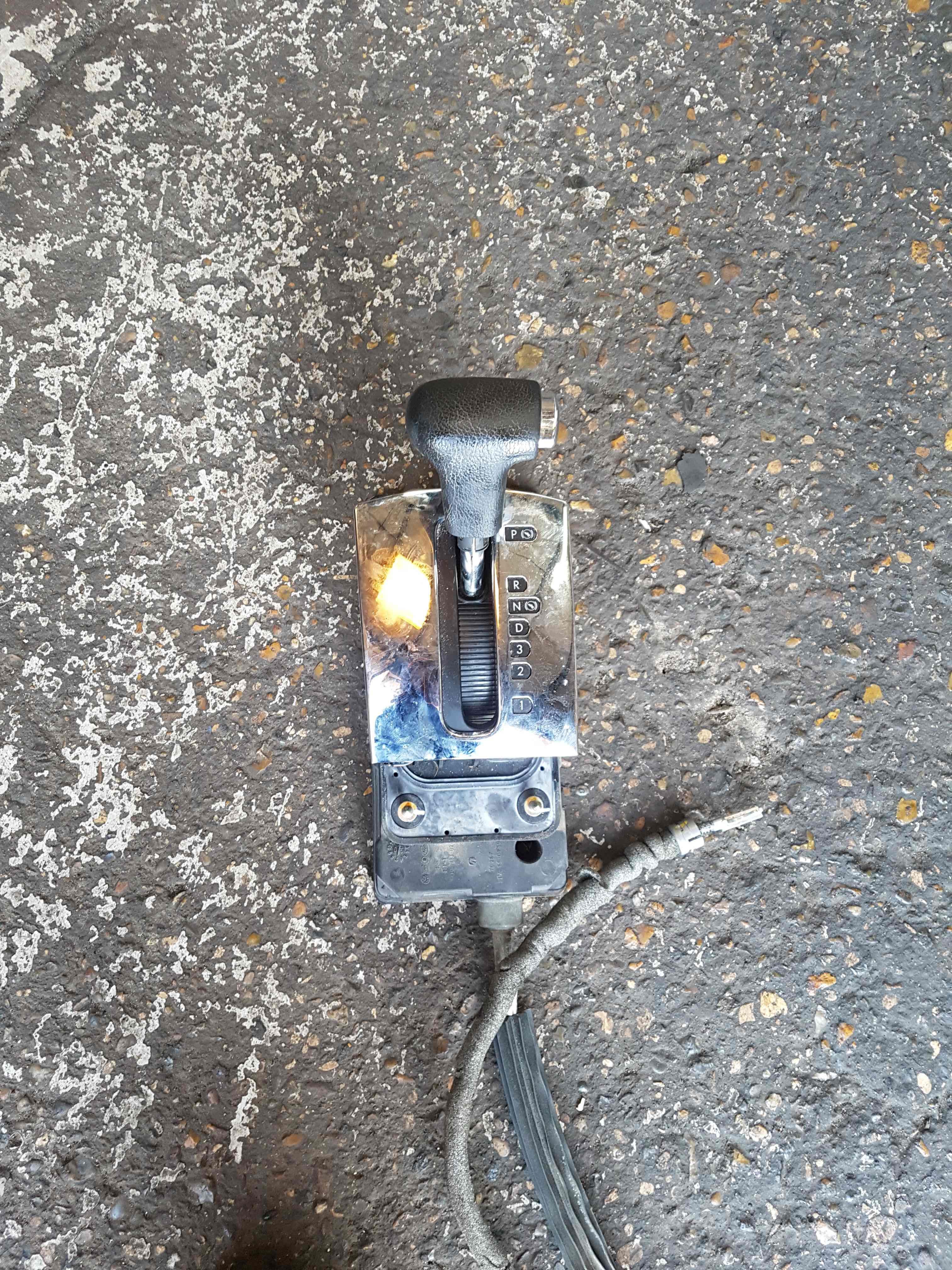 Volkswagen Polo 9N 2003-2006  Gear Selector Automatic + Linkage 6Q0713023