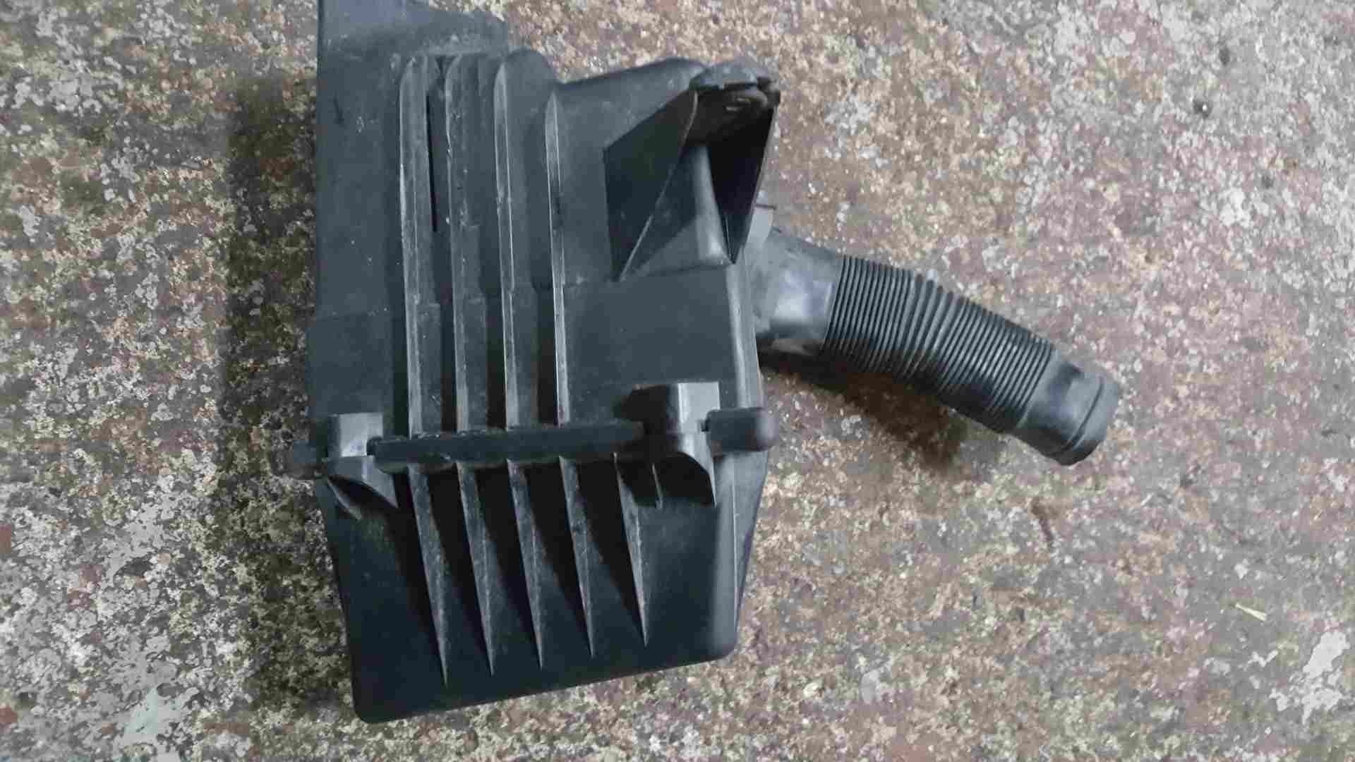Volkswagen Polo 9N 2003-2006 1.9 SDI Airbox Filter Housing 6Q0129601ae