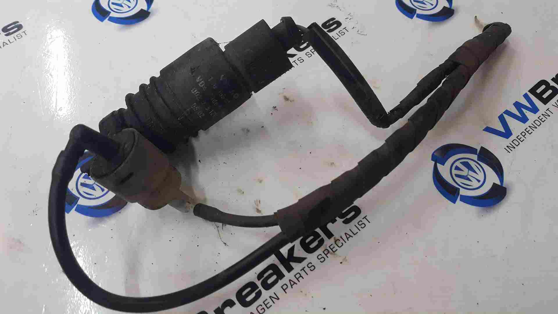 Volkswagen Polo 9N 2003-2006 6N2 Windscreen Washer Pump 1J6955651