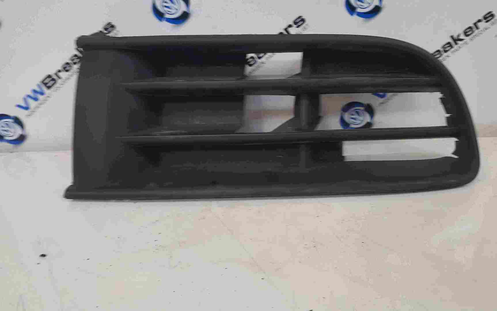 Volkswagen Polo 9N 2003-2006 Drivers OS Front Bumper Grill 6q0858666d