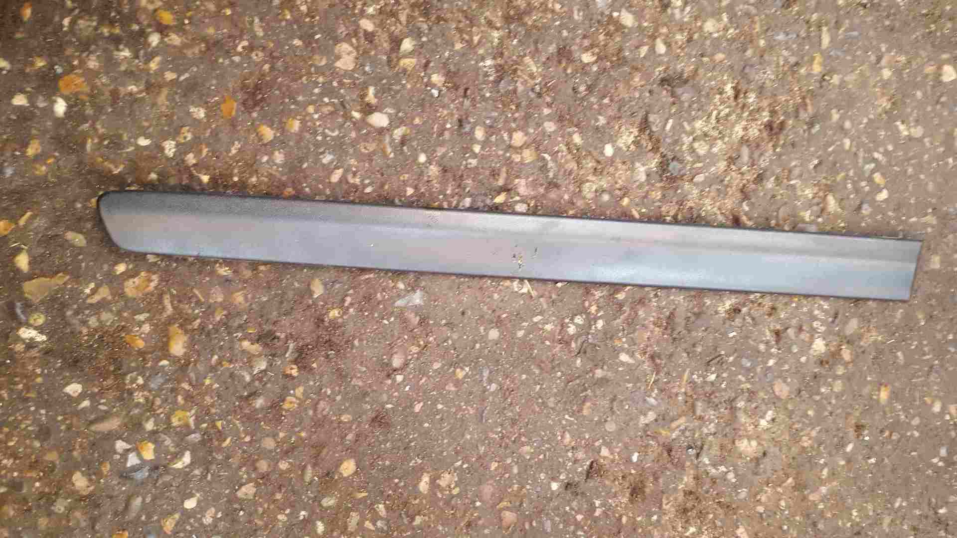 Volkswagen Polo 9N 2003-2006 Drivers OSR Rear Door Moulding 5dr 6Q4853754