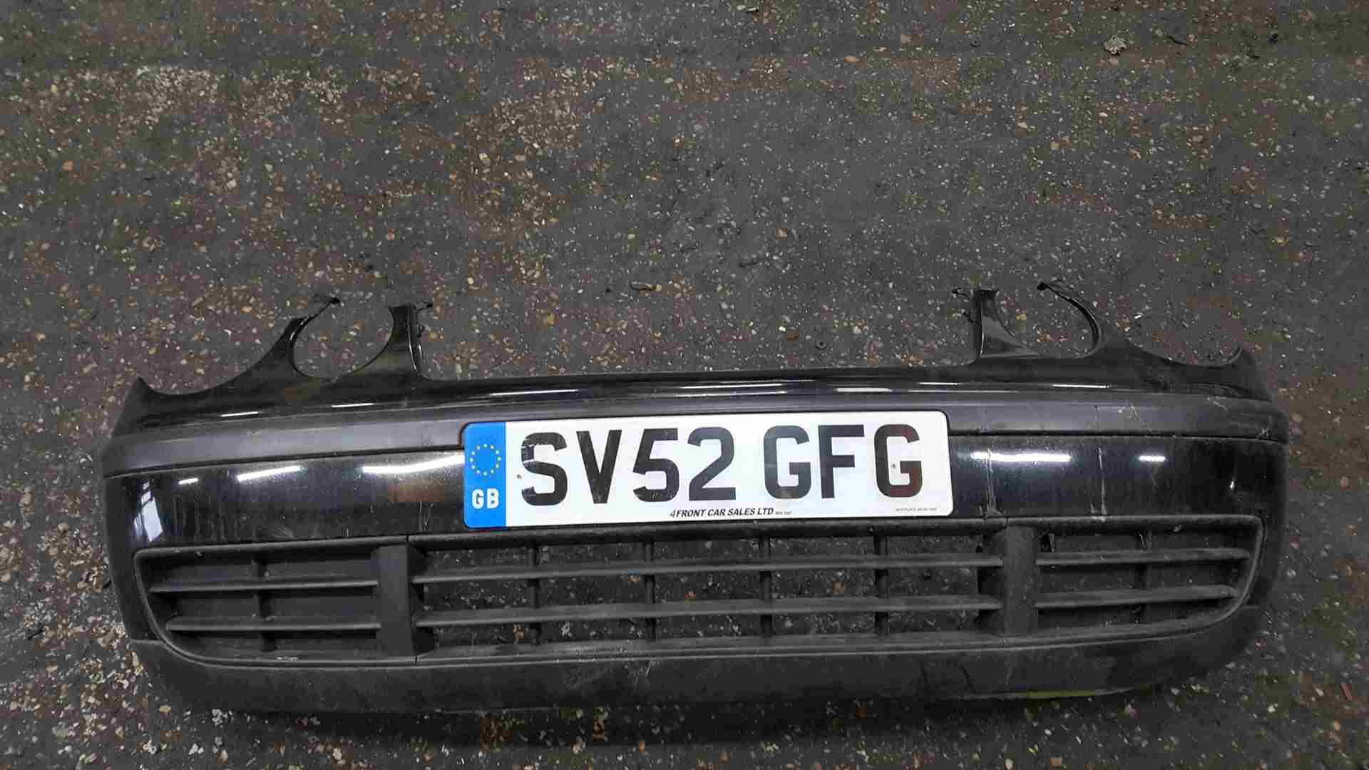 Volkswagen Polo 9N 2003-2006 Front Bumper Black L041