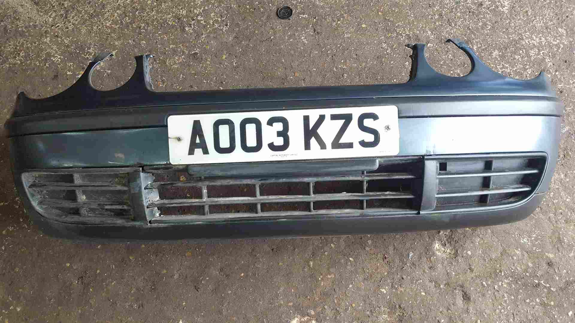 Volkswagen Polo 9N 2003-2006 Front Bumper Grey Blue Lc7v damaged       