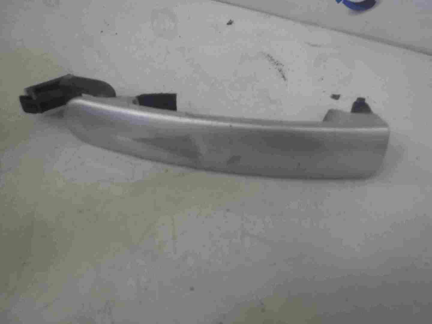 Volkswagen Polo 9N 2003-2006 Passenger NSF Front Exterior Door Handle Silver