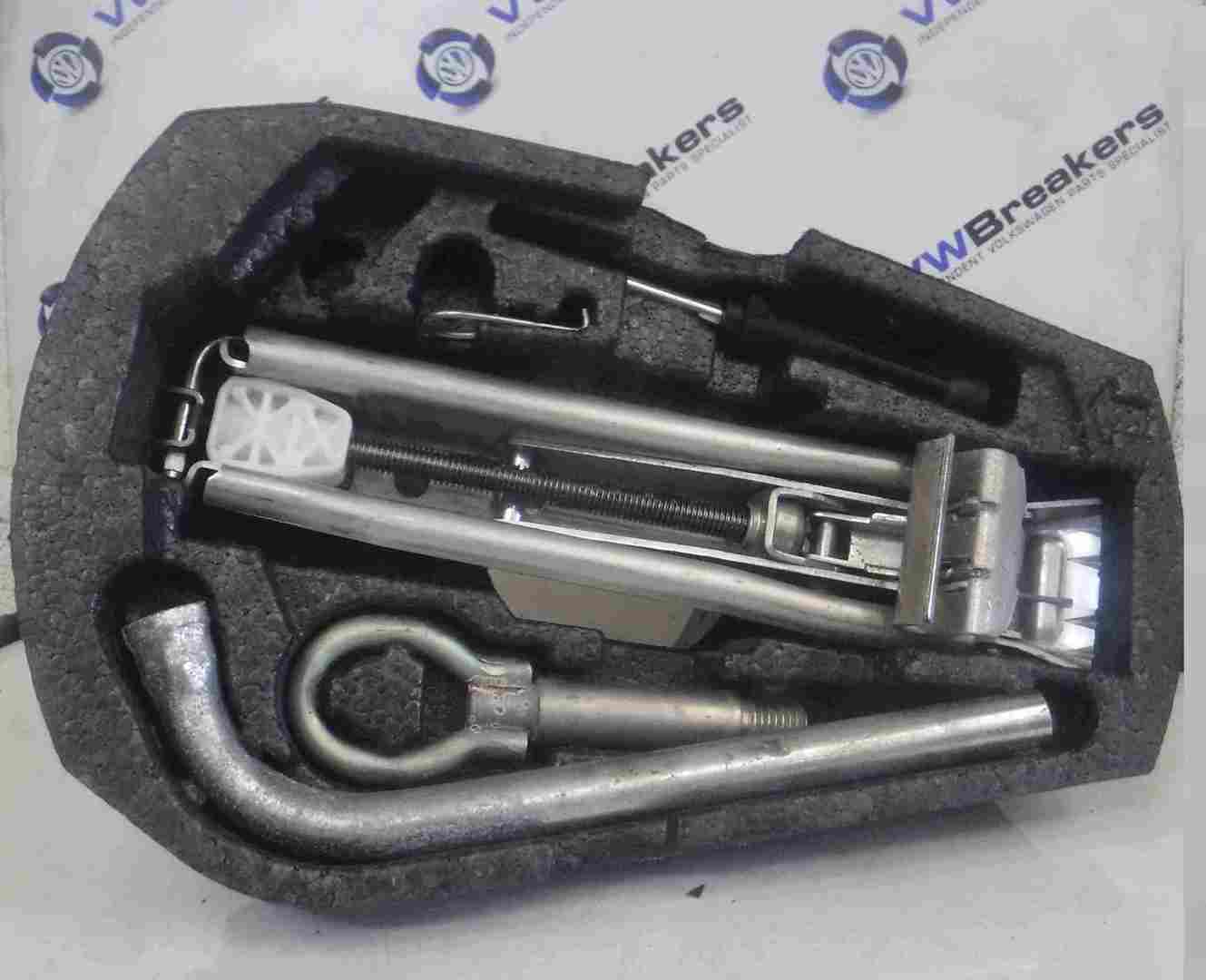Volkswagen Polo 9N 2003-2006 Spare Wheel Jack Set
