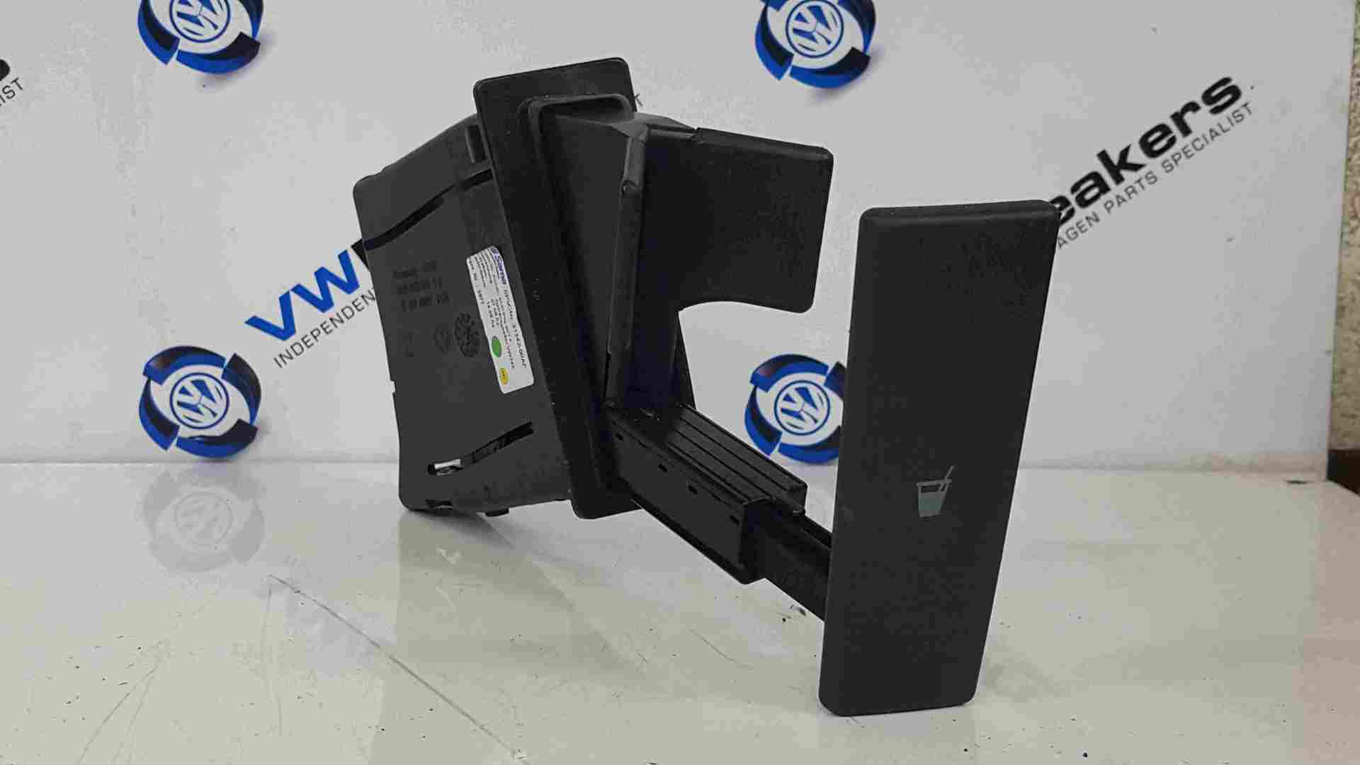 Volkswagen Polo 9N 9N3 2003-2006 CUP Holder Drinks 6Q0858601f 6Q0858601h