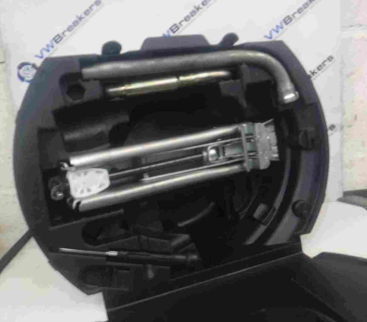 Volkswagen Polo 9N 9N3 2006-2008 Jack Set 6Q0012115F