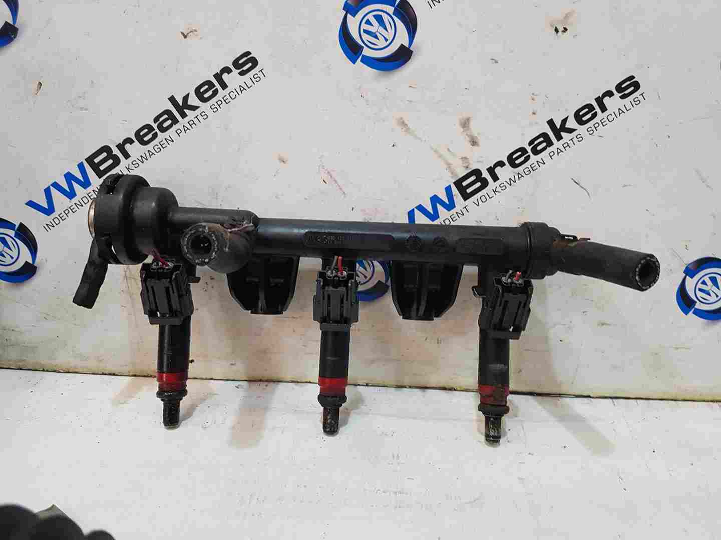 Volkswagen Polo 9N3 2006-2008 1.2 Fuel Injectors X3 + Rail 03D133329a
