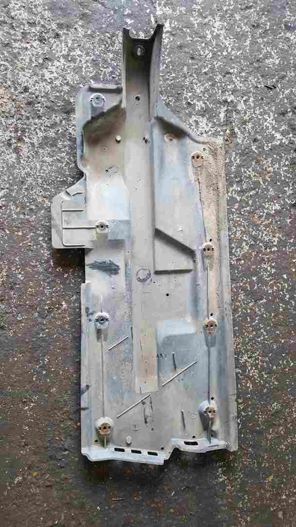 Volkswagen Polo 9N3 2006-2008 1.4 16V OS  Undertray Cover 6Q0825202n