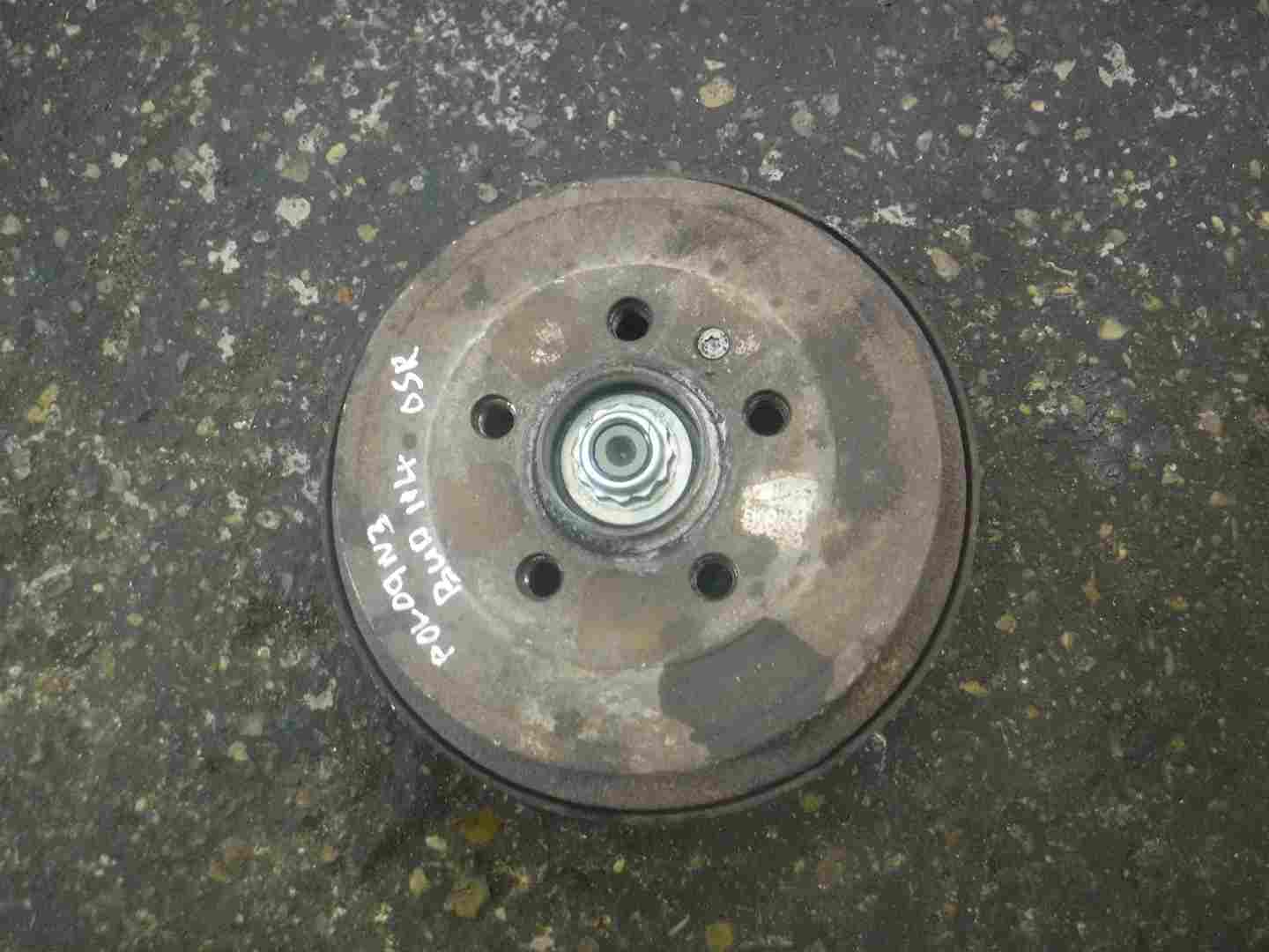 Volkswagen Polo 9N3 2006-2008 1.4 16v Drivers OSR Rear Hub Drum