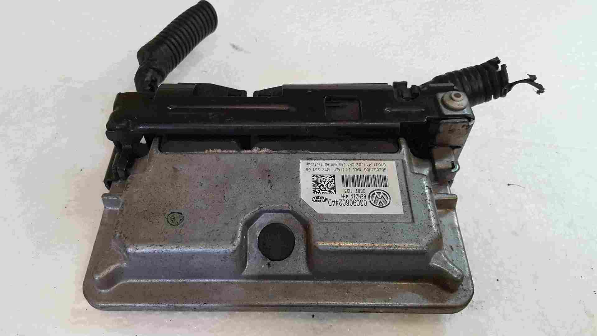 Volkswagen Polo 9N3 2006-2008 1.4 16v Engine Control Unit ECU 03C906024AD