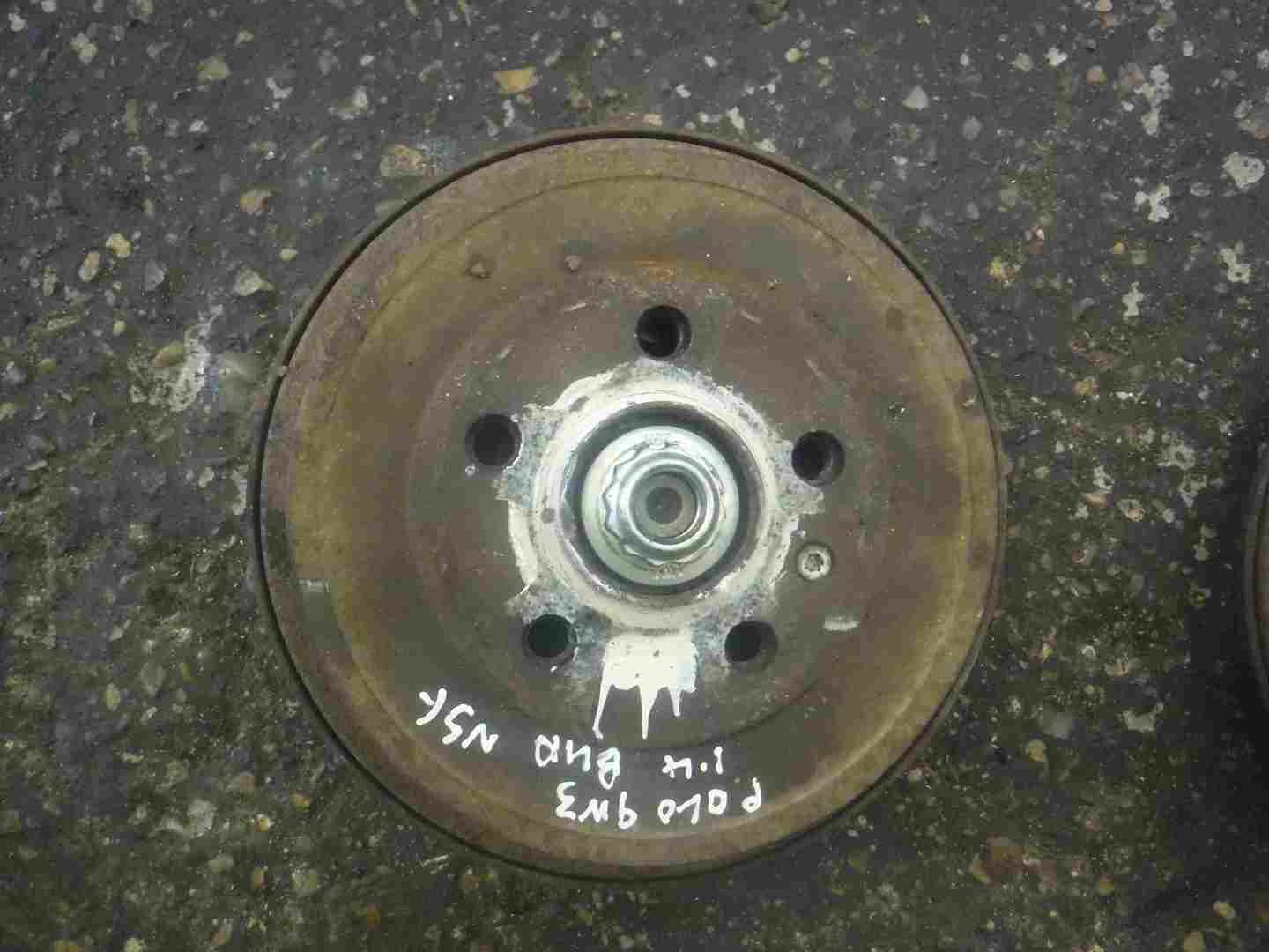 Volkswagen Polo 9N3 2006-2008 1.4 16v Passenger NSR Rear Hub Drum