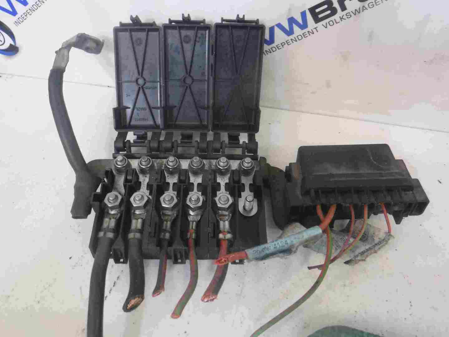 Volkswagen Polo 9N3 20062008 Battery Terminals Store Used