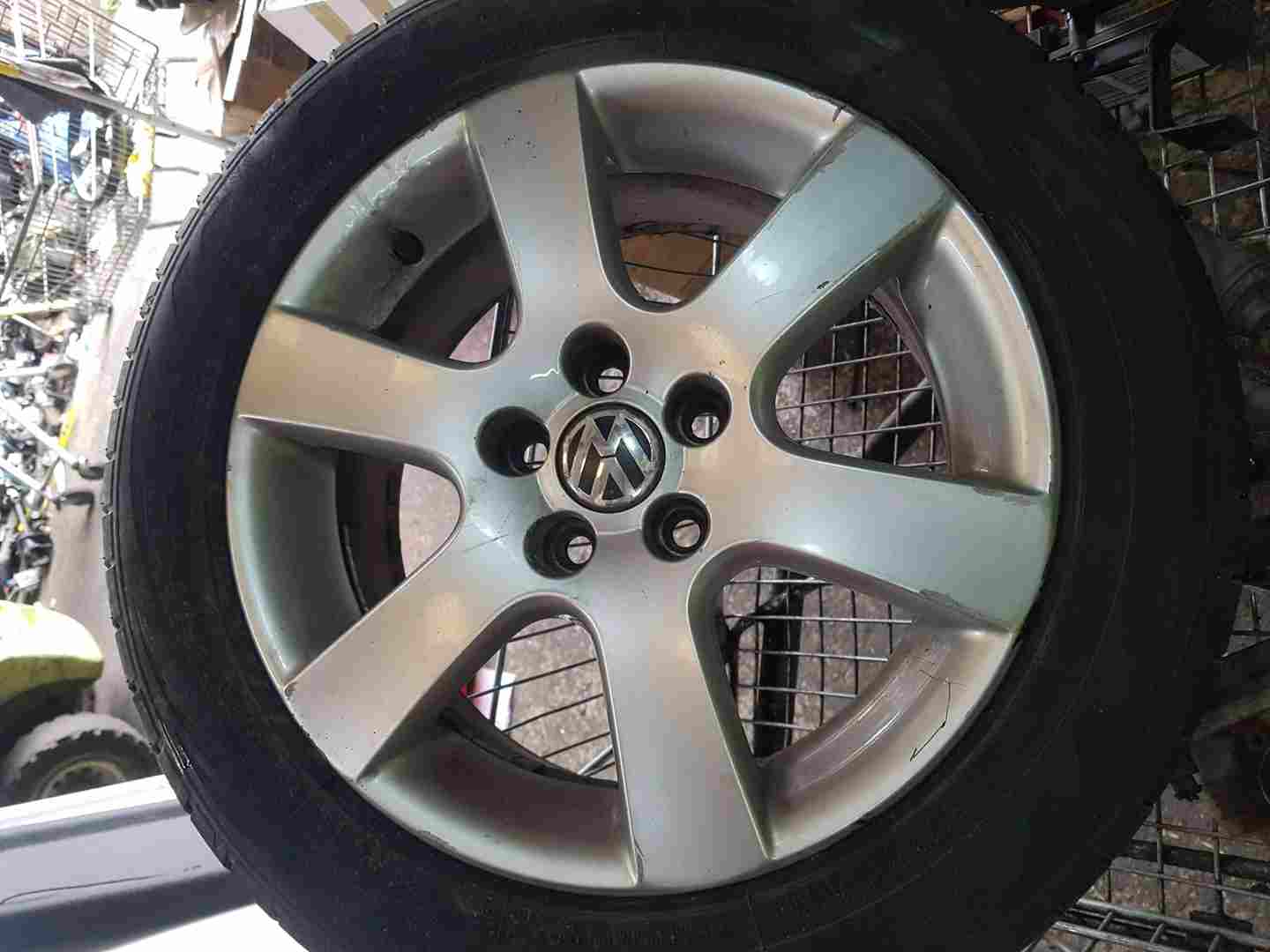 Volkswagen Polo 9N3 2006-2008 Borbet Alloy Wheel 15Inch + 195 55 15 6Mm 3/5