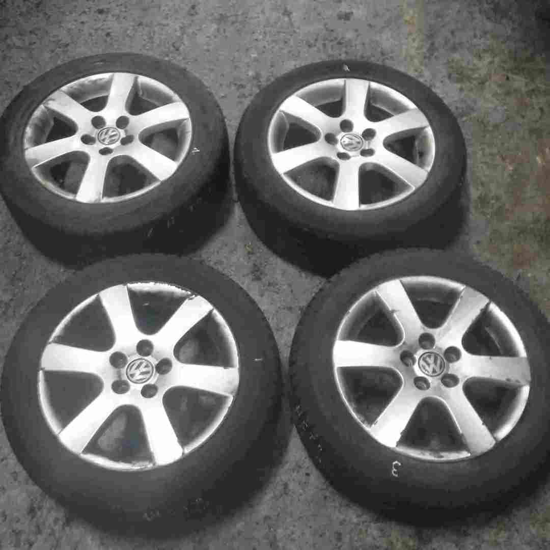 Volkswagen Polo 9N3 2006-2008 Borbet Alloy Wheels Set X4 + Tyres 195 55 15