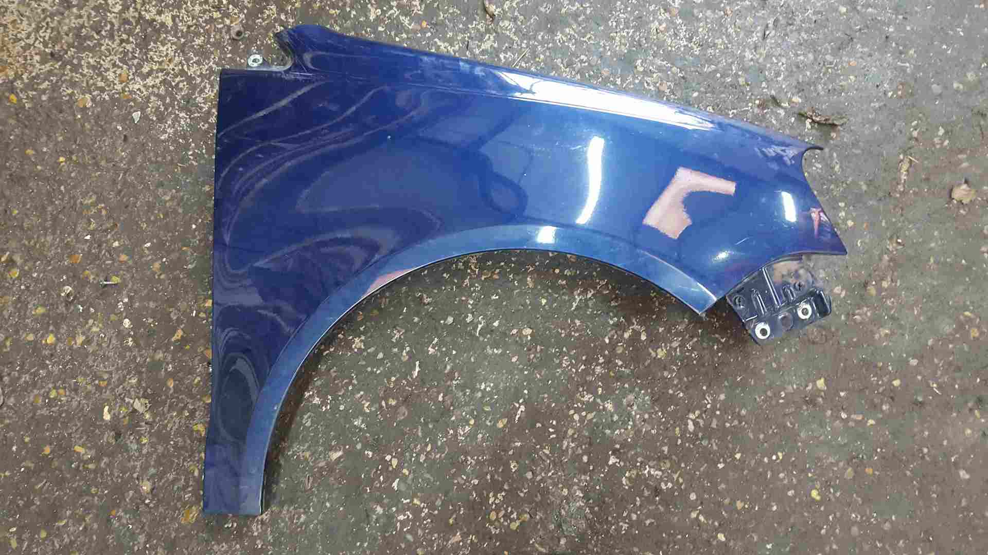 Volkswagen Polo 9N3 2006-2008 Drivers Os Wing Blue Ld5q