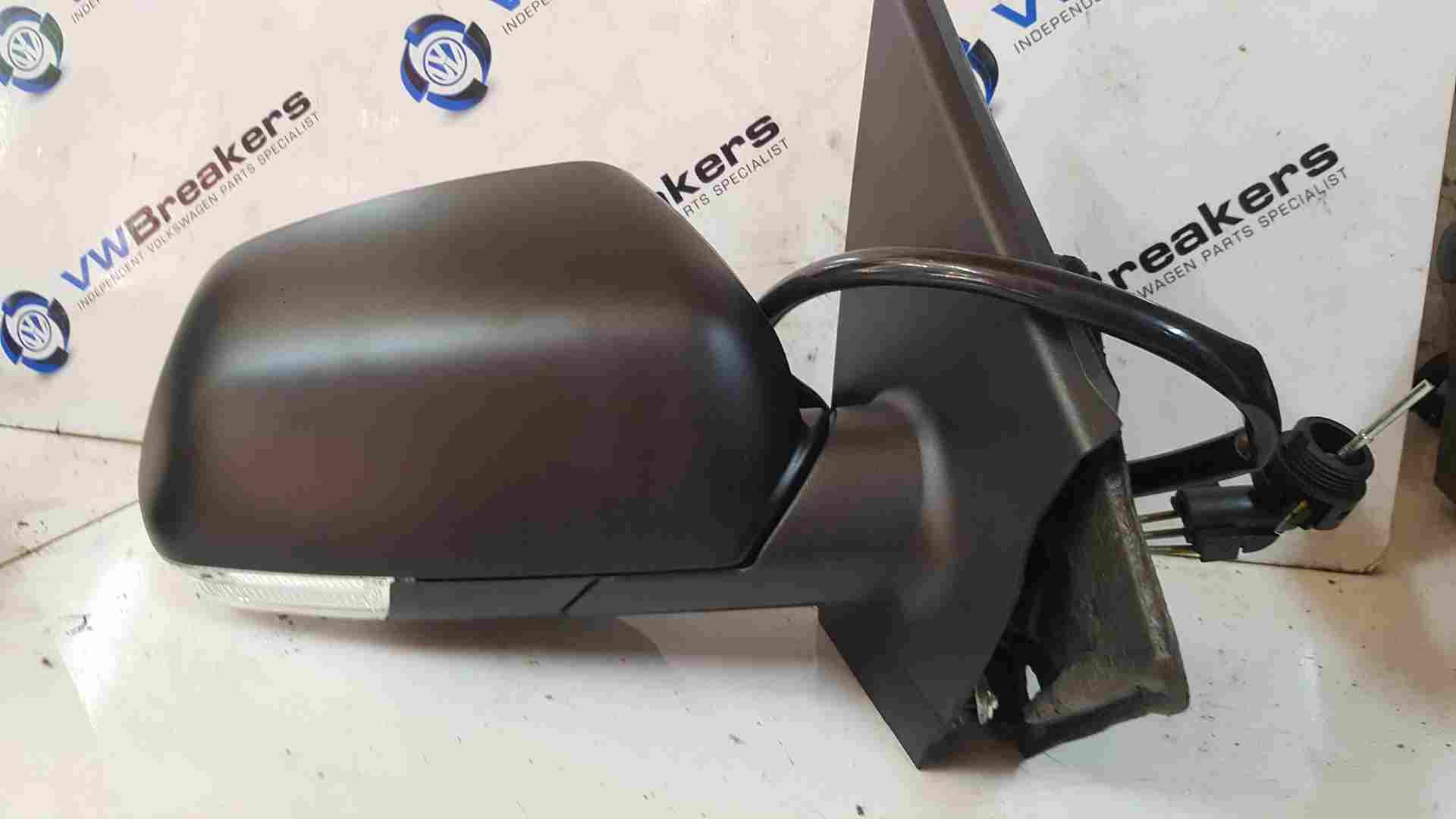 Volkswagen Polo 9N3 2006-2008 Drivers Os Wing Mirror Plain Black Manual Spares 