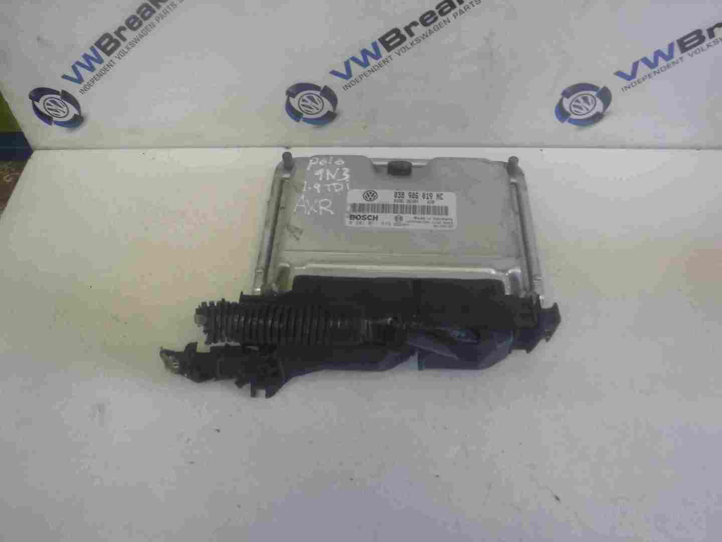 Volkswagen Polo 9N3 2006-2008 Engine Control Unit ECU 038906019NC
