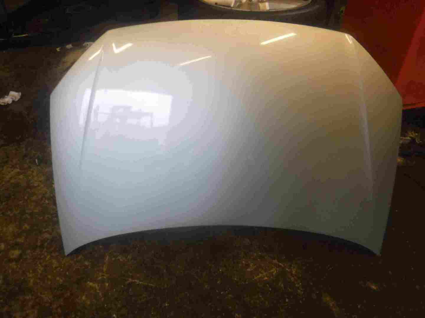 Volkswagen Polo 9N3 2006-2008 Front Bonnet Silver LP7X