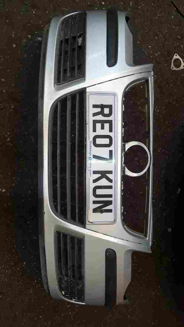 Volkswagen Polo 9N3 2006-2008 Front Bumper Silver La7w 07