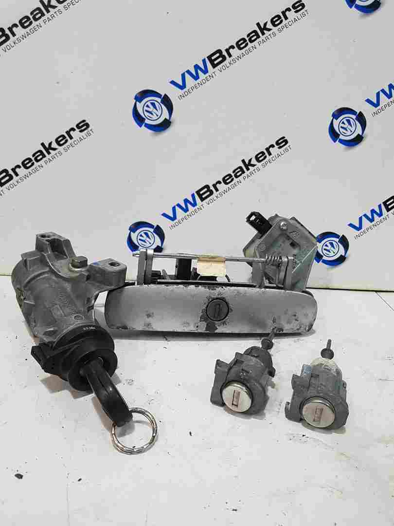 Volkswagen Polo 9N3 2006-2008 Ignition Barrel door barrels boot lock KEY 