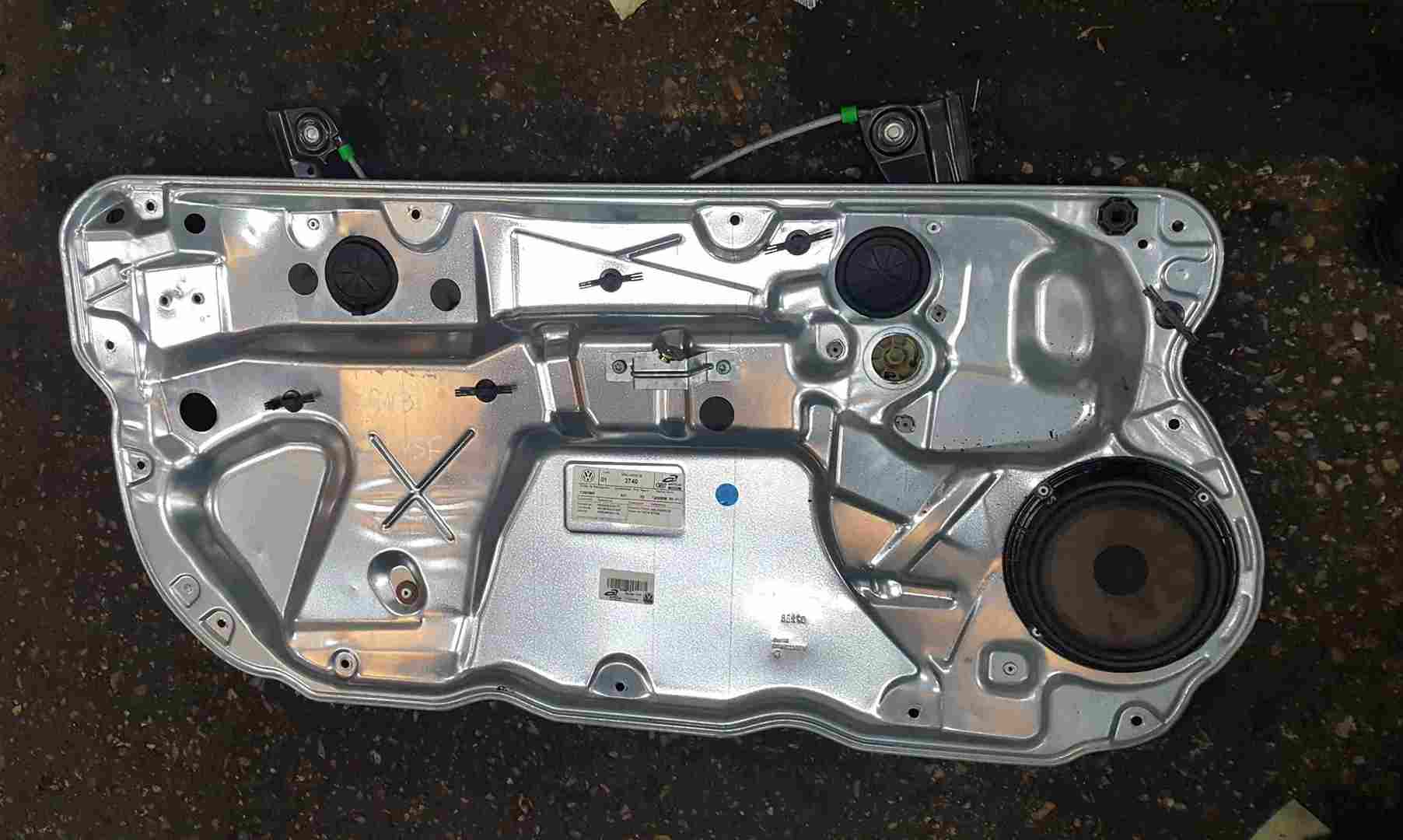 Volkswagen Polo 9N3 2006-2008 Passenger NSF Front Window Regulator