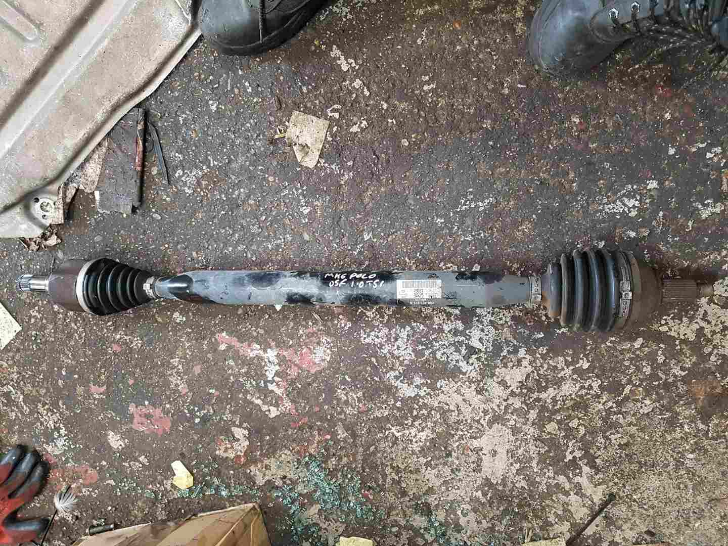 Volkswagen Polo MK6 2017-2023 1.0 TSI Drivers OSF Front Driveshaft 2Q0407272n