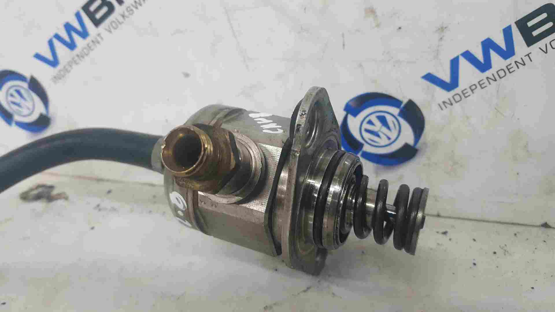 Volkswagen Scirocco 2.0 Tfsi Petrol Fuel Pump 06H127025m 2008-2011