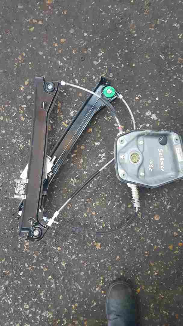 Volkswagen Scirocco 2008-2014 Driver  OSF Front Window Regulator 1K8837402q 