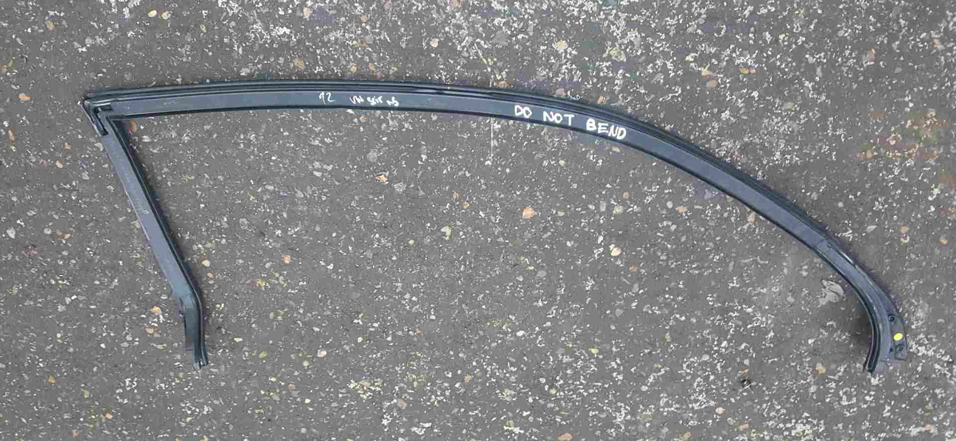 Volkswagen Scirocco 2008-2014 Passenger NSF Front Window Trim Rubber