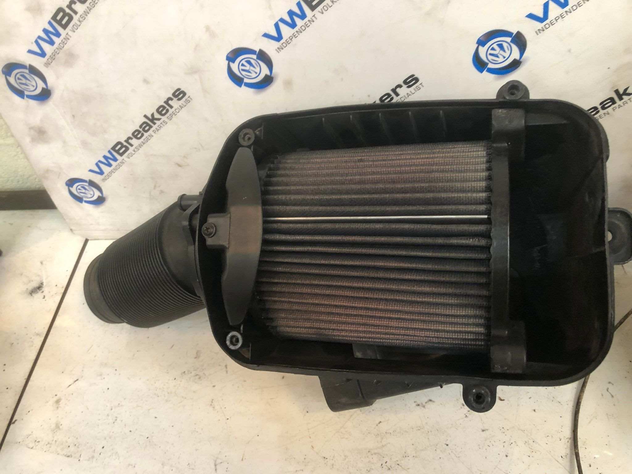 Volkswagen Scirocco MK3 2008-2014 1.4 TSI Airbox Filter Housing K and N CAXA