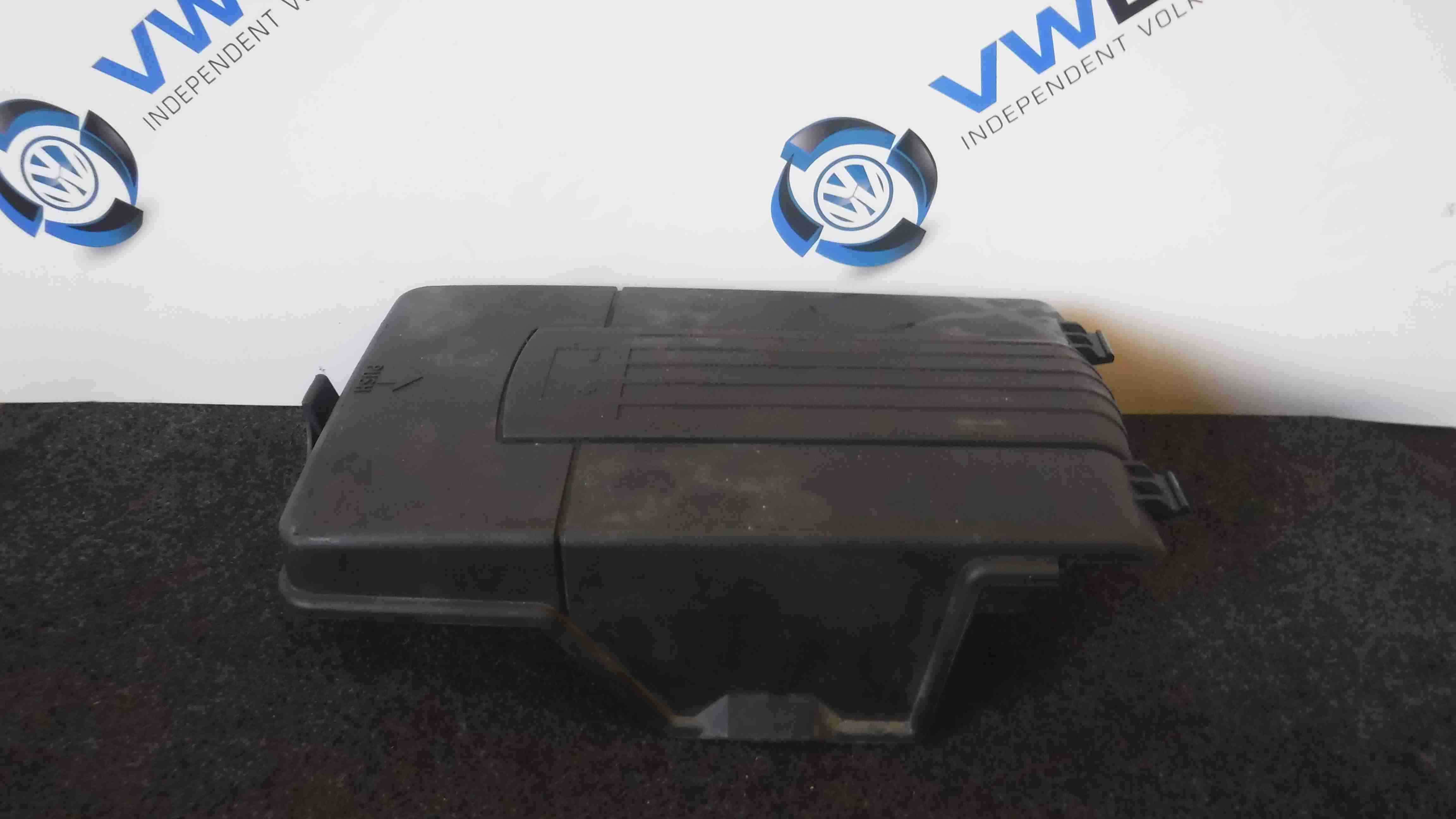 Volkswagen Scirocco MK3 2008-2014 Battery Cover 3C0915443a + Eos