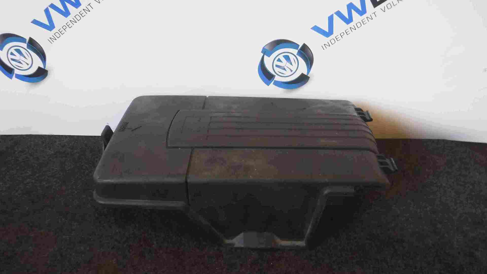 Volkswagen Scirocco MK3 2008-2014 Battery Cover 3C0915443a + Eos