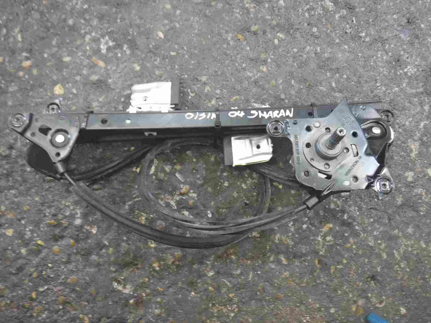 Volkswagen Sharan 2000-2009 Drivers OSR Rear Window Regulator