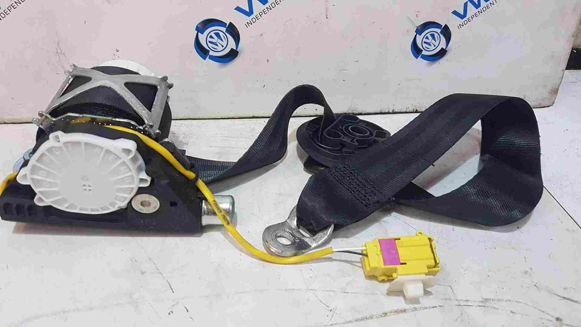 Volkswagen Tiguan 20072011 Drivers OSF Front Seat Belt Pretensioner