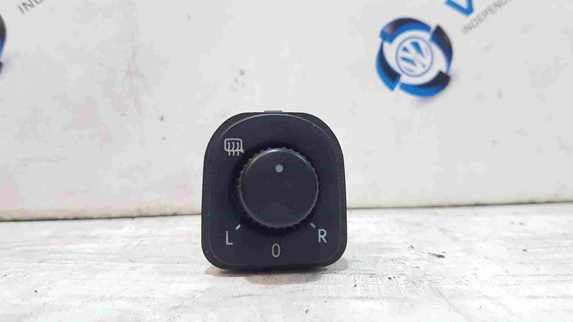 Volkswagen Tiguan 2007-2011 Electric Wing Mirror Adjuster Switch Toggle 