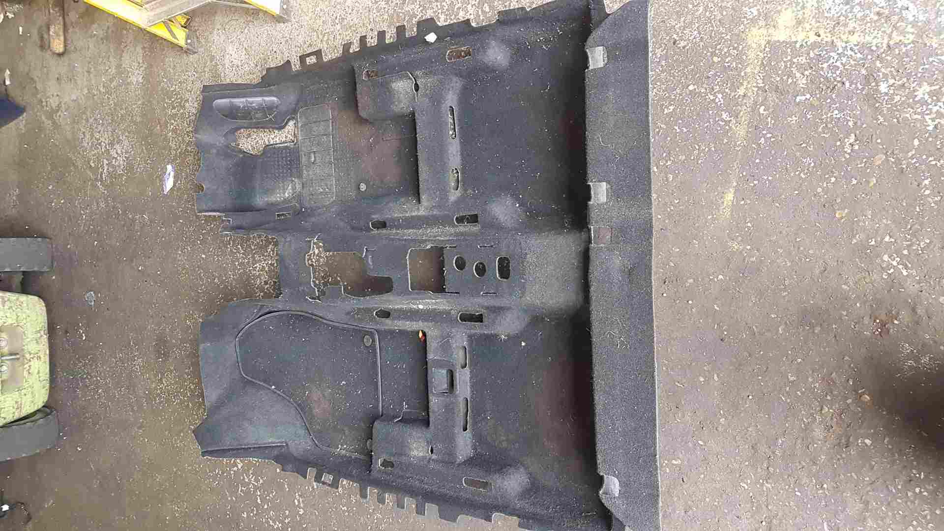 Volkswagen Tiguan 2007-2011 Interior Floor Carpet 