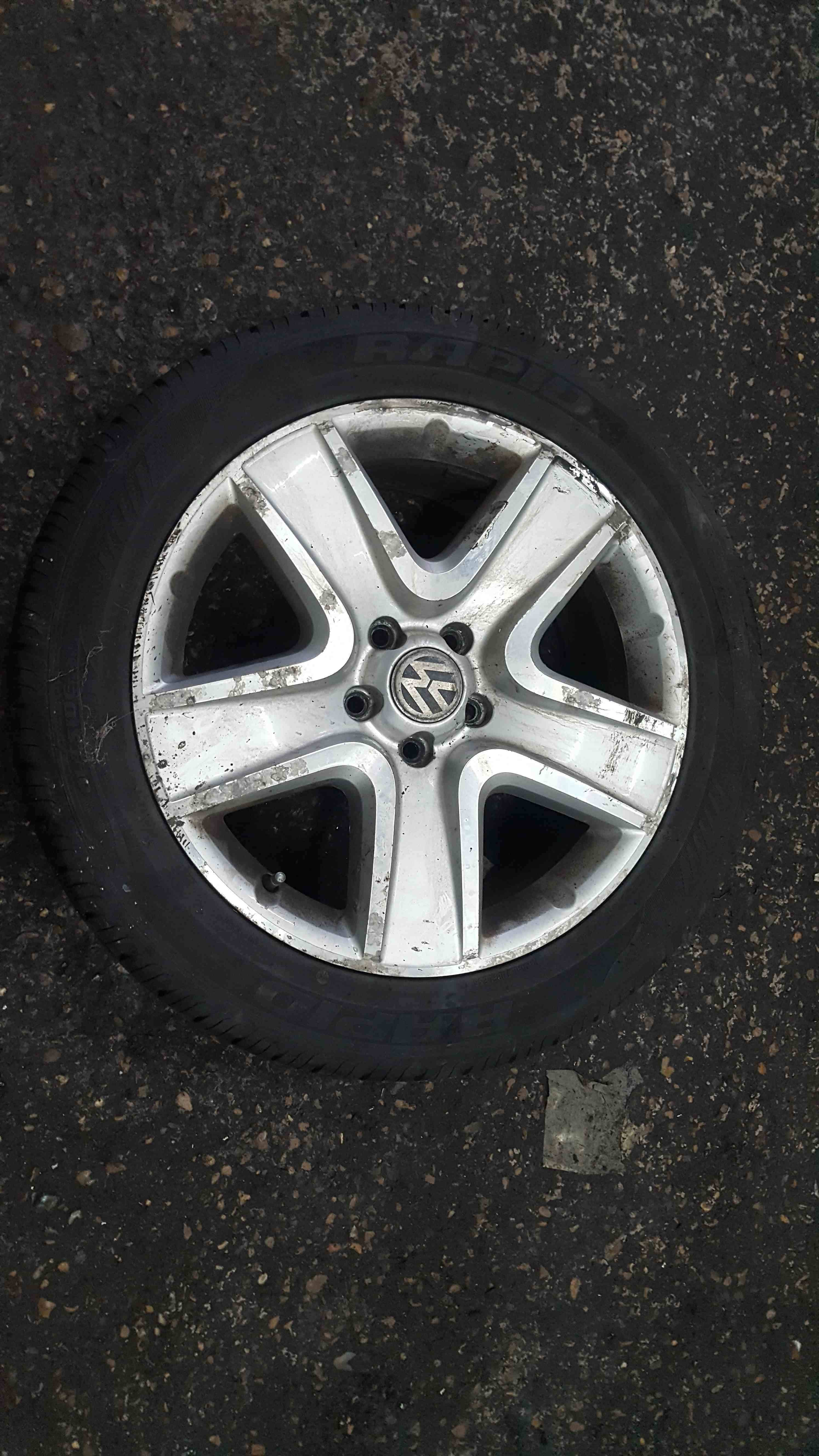 Volkswagen Tiguan 2007-2011 Pasadena Alloy Wheel  35 2355018 5N0601025q 6mm