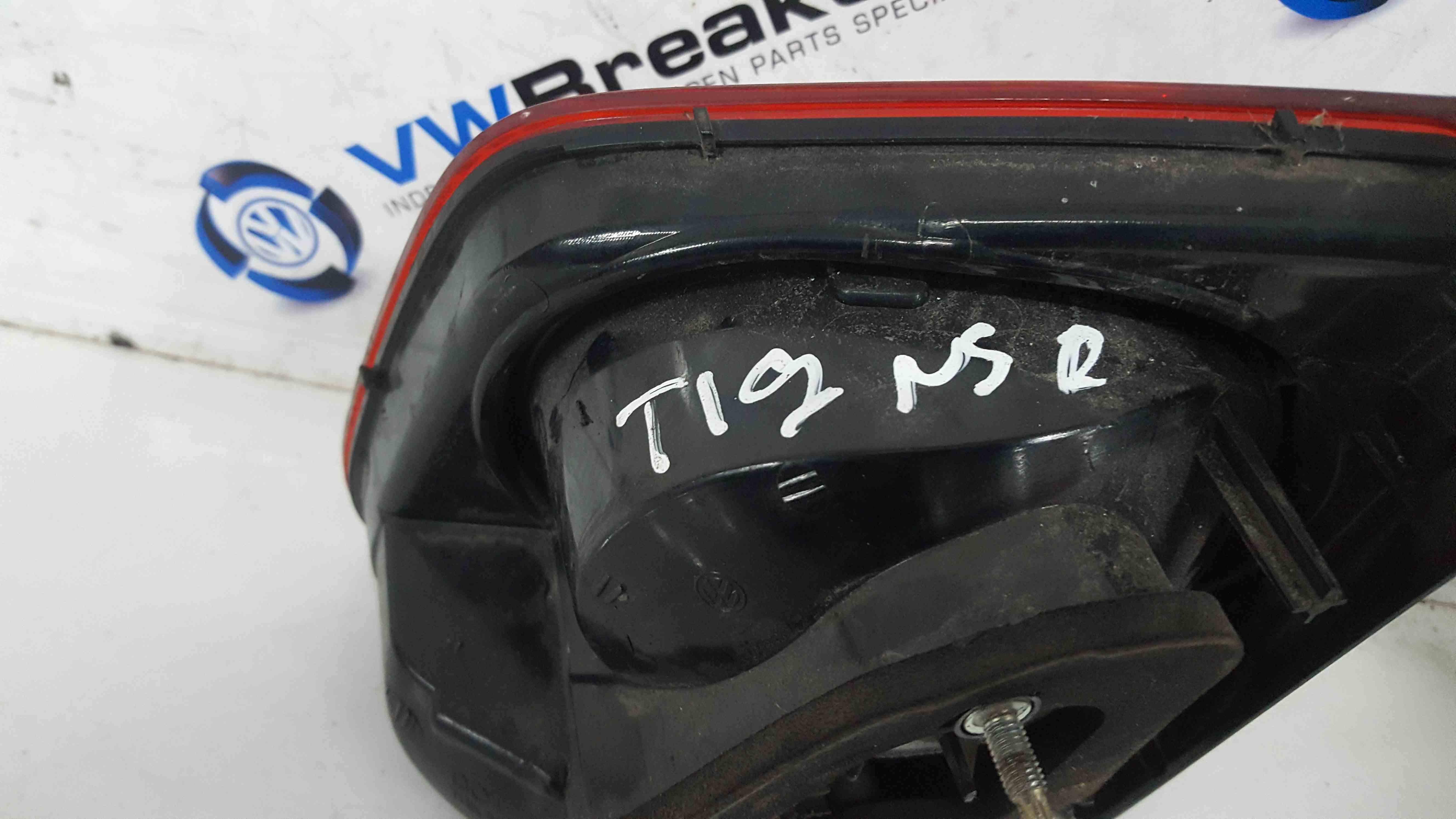 Volkswagen Tiguan 2007-2011 Passenger NSR Rear Left Tailgate Light 5N0945093c