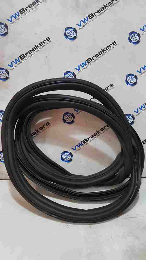Volkswagen Tiguan 20072011 Rear Boot Tailgate Rubber Seal Store