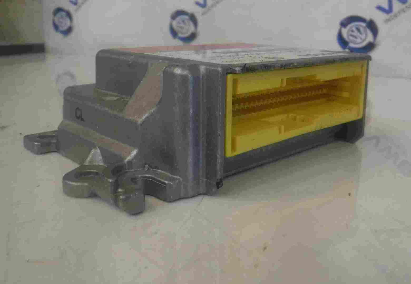 Volkswagen Touareg + Porsche Cayenne 2002-2007 Airbag ECU Module Computer